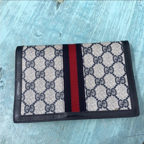 Vintage Gucci mini clutch. - Picture 6 of 6